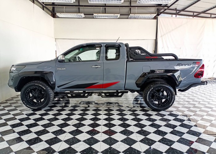 Used 5
                    TOYOTA
                     for Sale Image